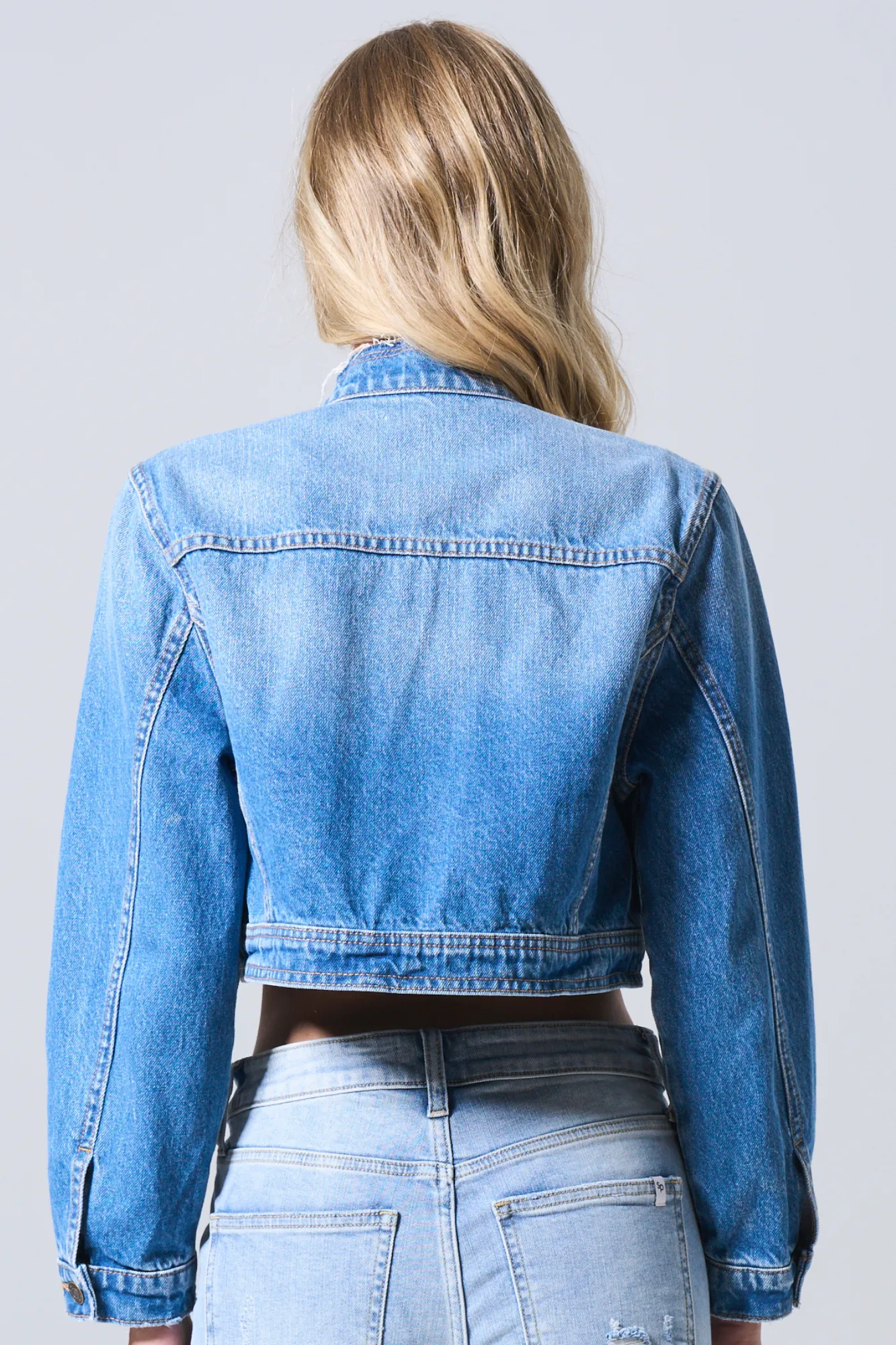 CROP OVERSIZE ZIP UP DENIM JACKET WITH MEDIUM WASH  / SP-J4279