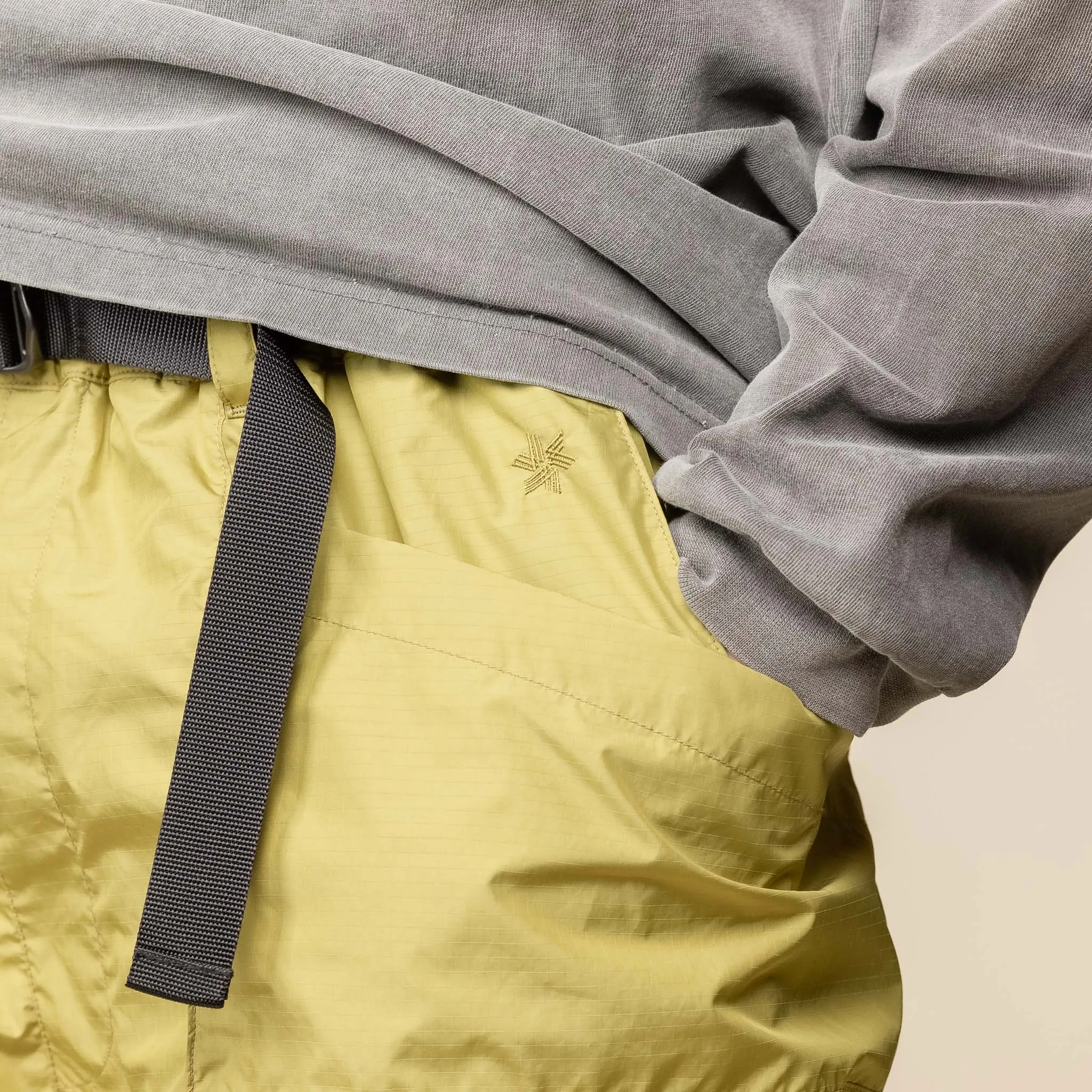 Goldwin - Rip Stop Light Cargo Shorts - Acid Yellow