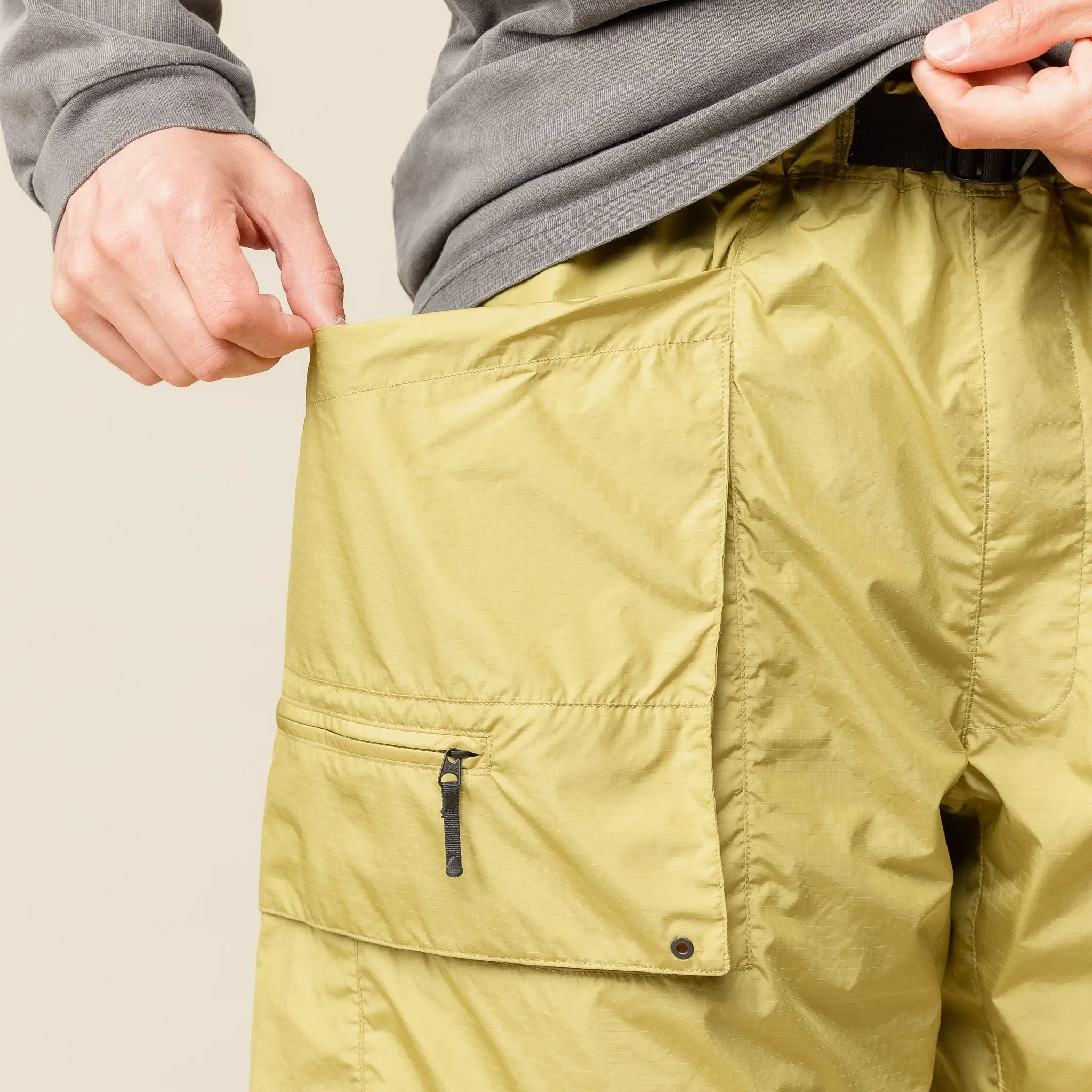 Goldwin - Rip Stop Light Cargo Shorts - Acid Yellow