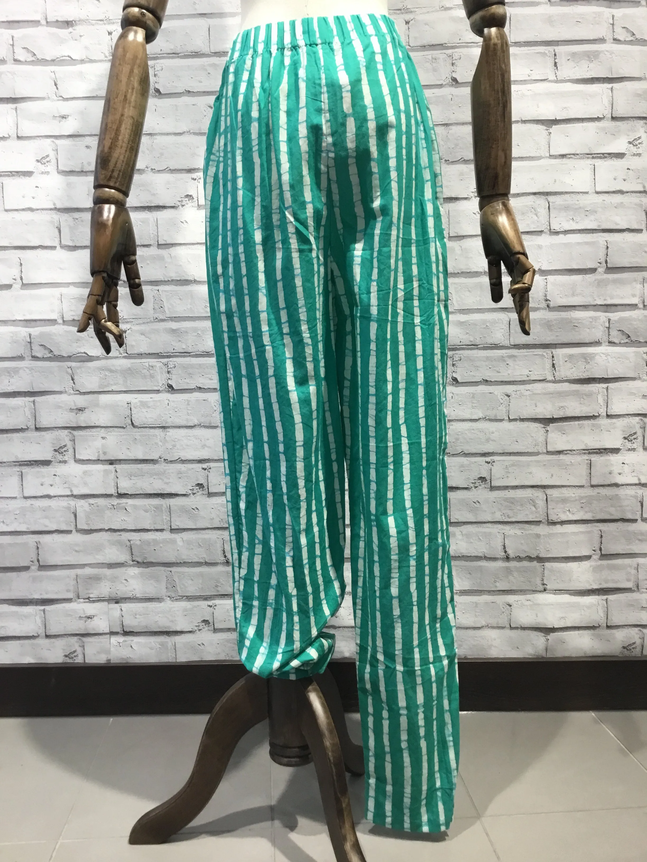 Green bamboo Print Trousers