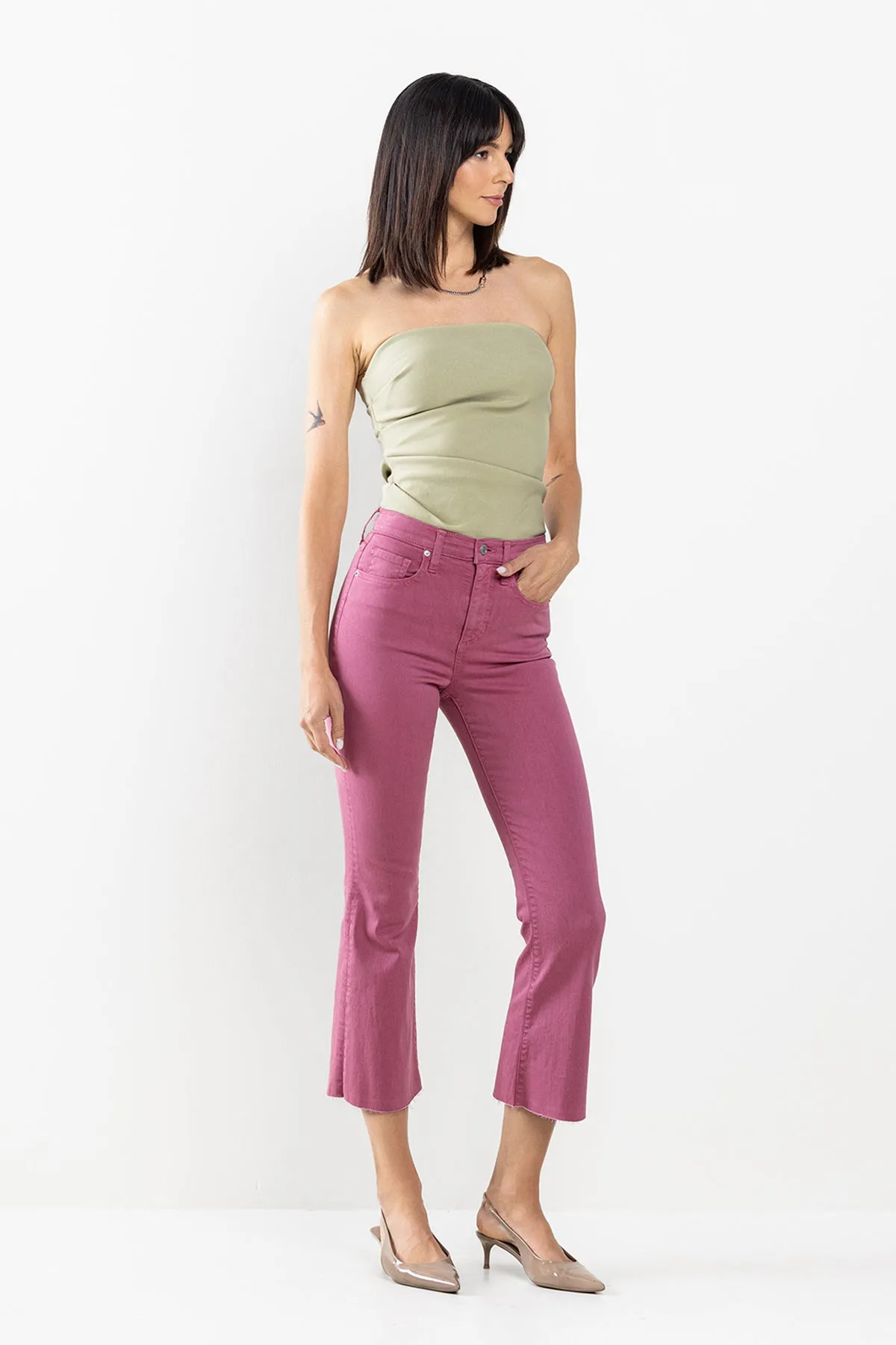 HIGH RISE KICK FLARE RAW SCISSOR CUT HEM IN MAUVEWOOD  / SP-P11819MW